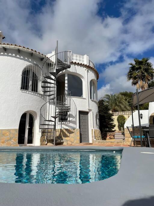Casa Serenita Charming Villa With Swimming Pool 哈维亚 外观 照片